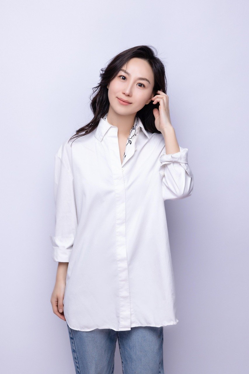 asian woman, white shirt, fashion, casual wear, portrait, woman, white shirt, white shirt, white shirt, white shirt, white shirt